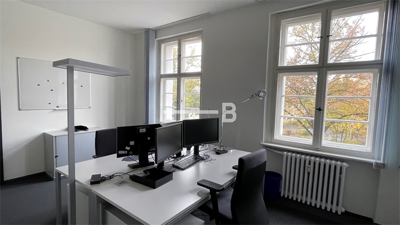 Doppelbüro